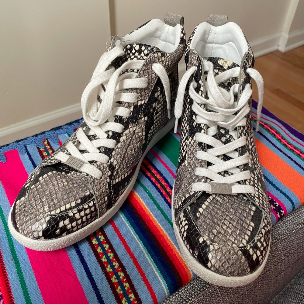 PAIGE Annie Snake Embossed Leather Mid Top Sneaker WOMENS SIZE 7 1/2 NEW